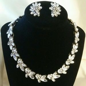 Olive + Piper Sophia Crystal Collar Porter Studs